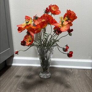 Crystal Vase With Elegant Red & Orange Tulip🌷Flowers Arangement For Only 1 Price